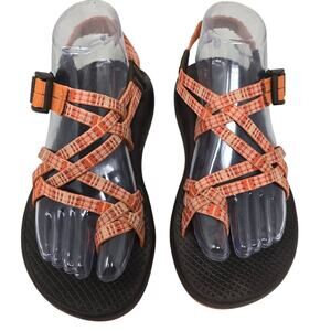 Chaco Shades of Orange Stripes Strappy Summer Women's Sandals 7